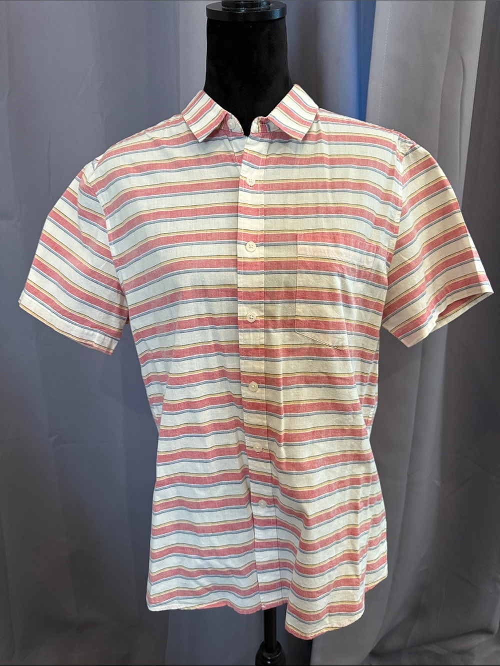 Forever 21 Men’s Short-Sleeve Button-Down Stripe Shirt - White & Pink
